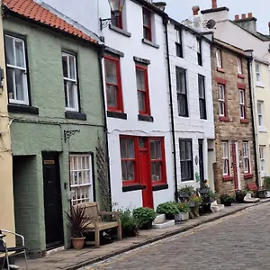 The Cottage, High Street Holiday home