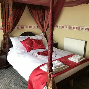 https://funky-towers-hotel.hotelsin-chester.com